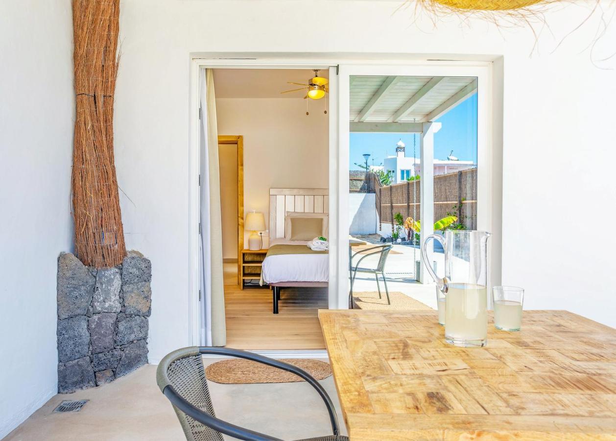 Boutique Beach Villa By Lanzarote Retreats - Private Pool - 1 Min Walk To Sea Pool Charco del Palo Dış mekan fotoğraf
